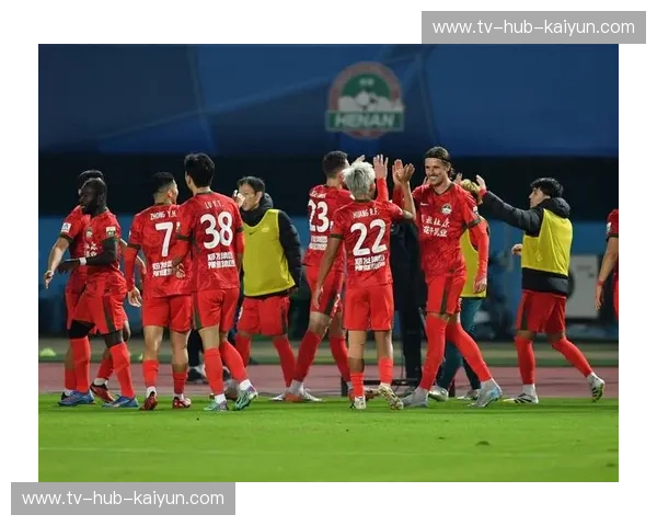 开云体育中超资讯——引领足球迷的精彩之旅 开云体育中超资讯——引领足球迷的精彩之旅