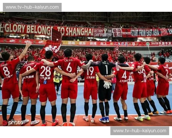 巅峰对决！山东鲁能vs上海上港直播：见证中超天花板级别的绿茵史诗